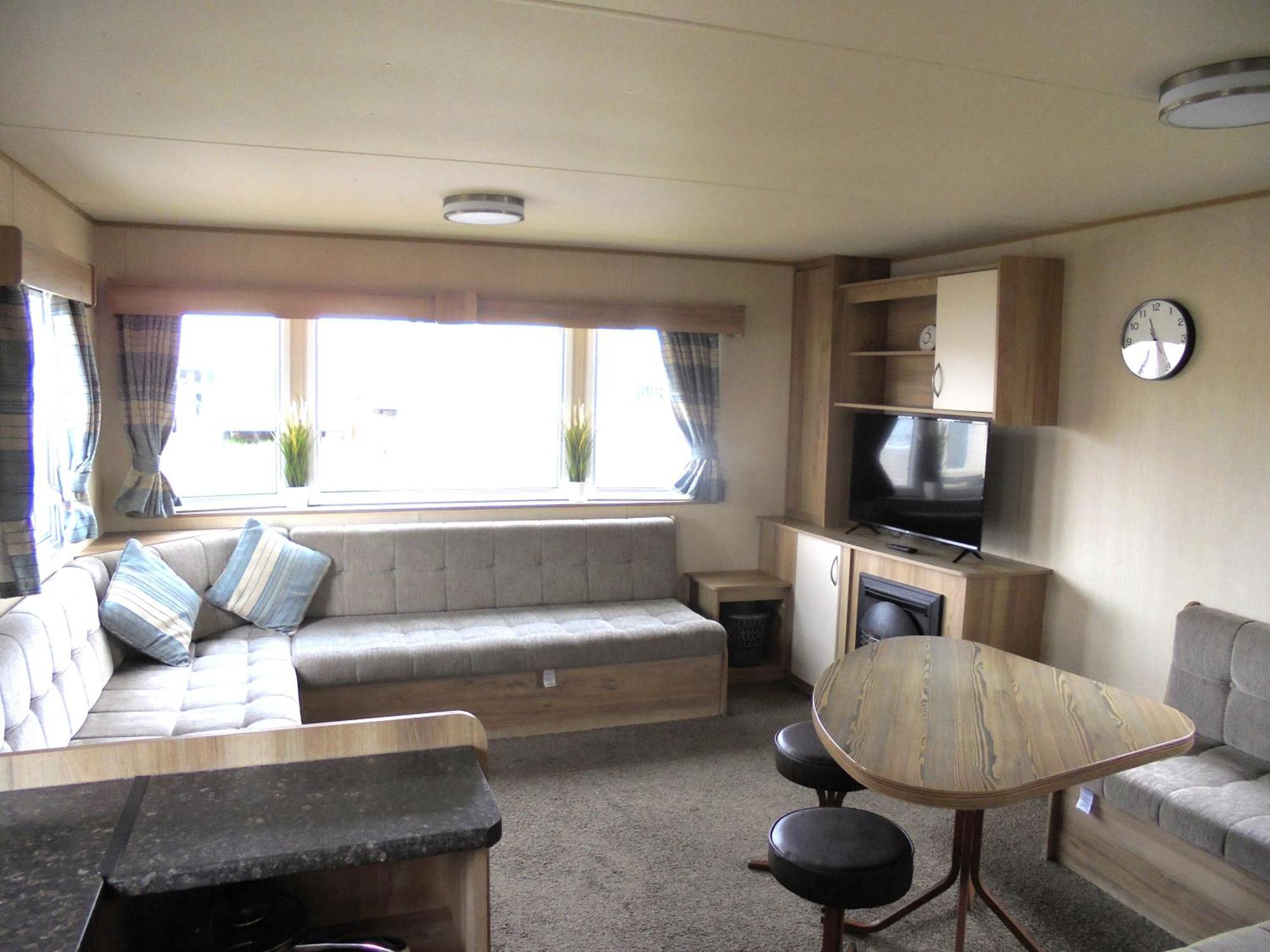 Kingfisher Horizon Iii 8 Berth Close To Site Entrance Holiday home