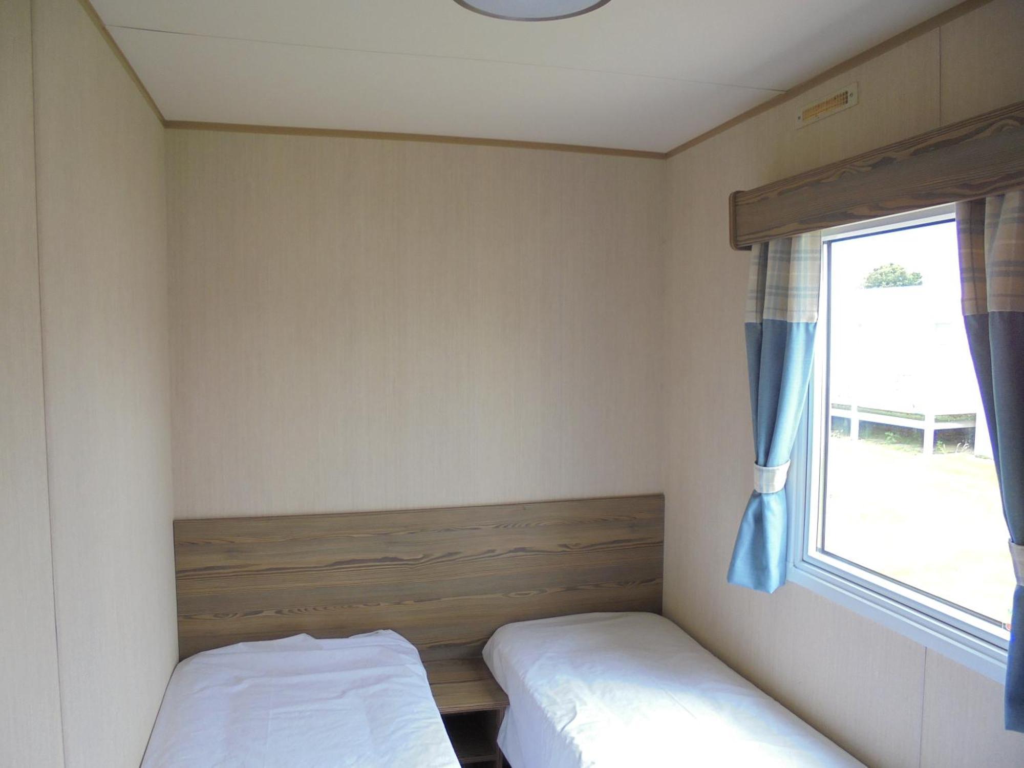 Holiday home Kingfisher Horizon Iii 8 Berth Close To Site Entrance *